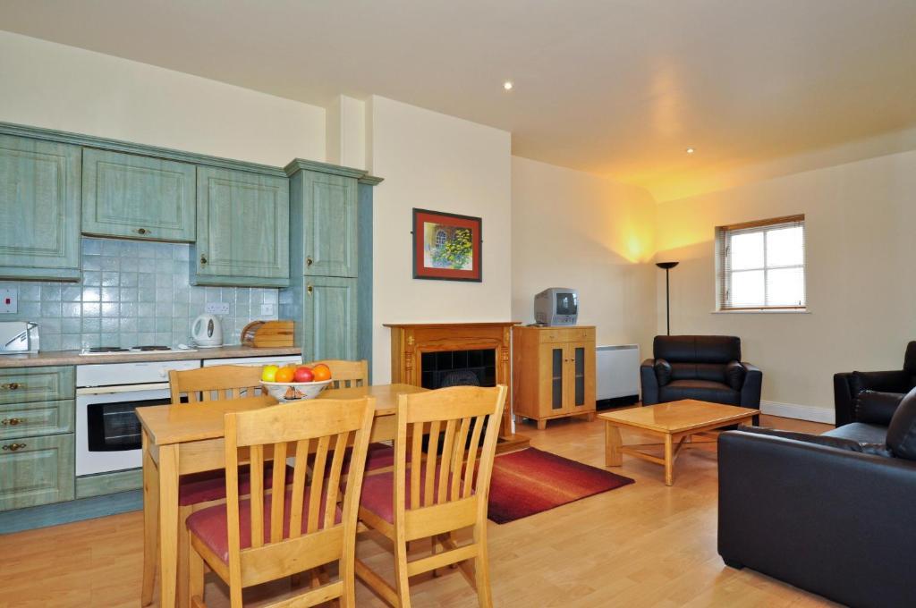 Boffin Lodge Guest House Westport Habitación foto