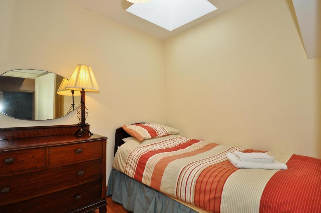 Boffin Lodge Guest House Westport Habitación foto