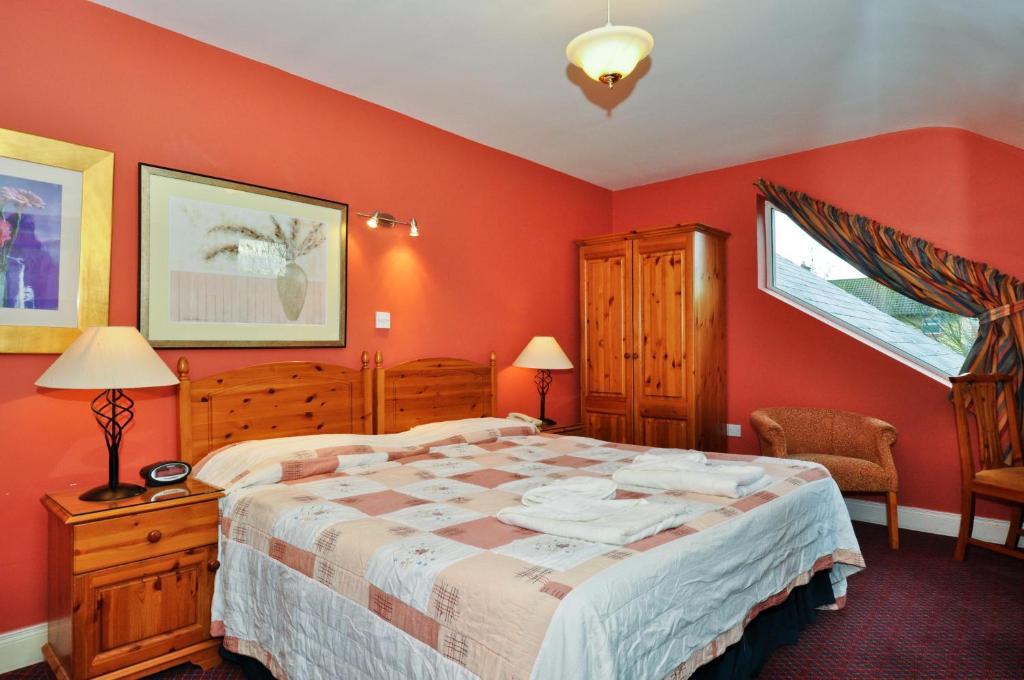 Boffin Lodge Guest House Westport Habitación foto